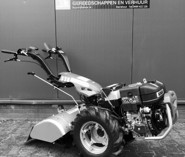 Tractor 2 -wielig met freesbak