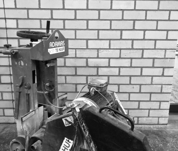 Voegenzaagmachine 400 v max 240 mm zaagdiepte