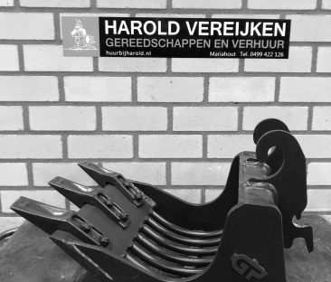 Minigraver bak 40 cm puin + tanden 