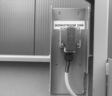 Hoogwerker schaar 8 m werkhoogte 0.70m breed